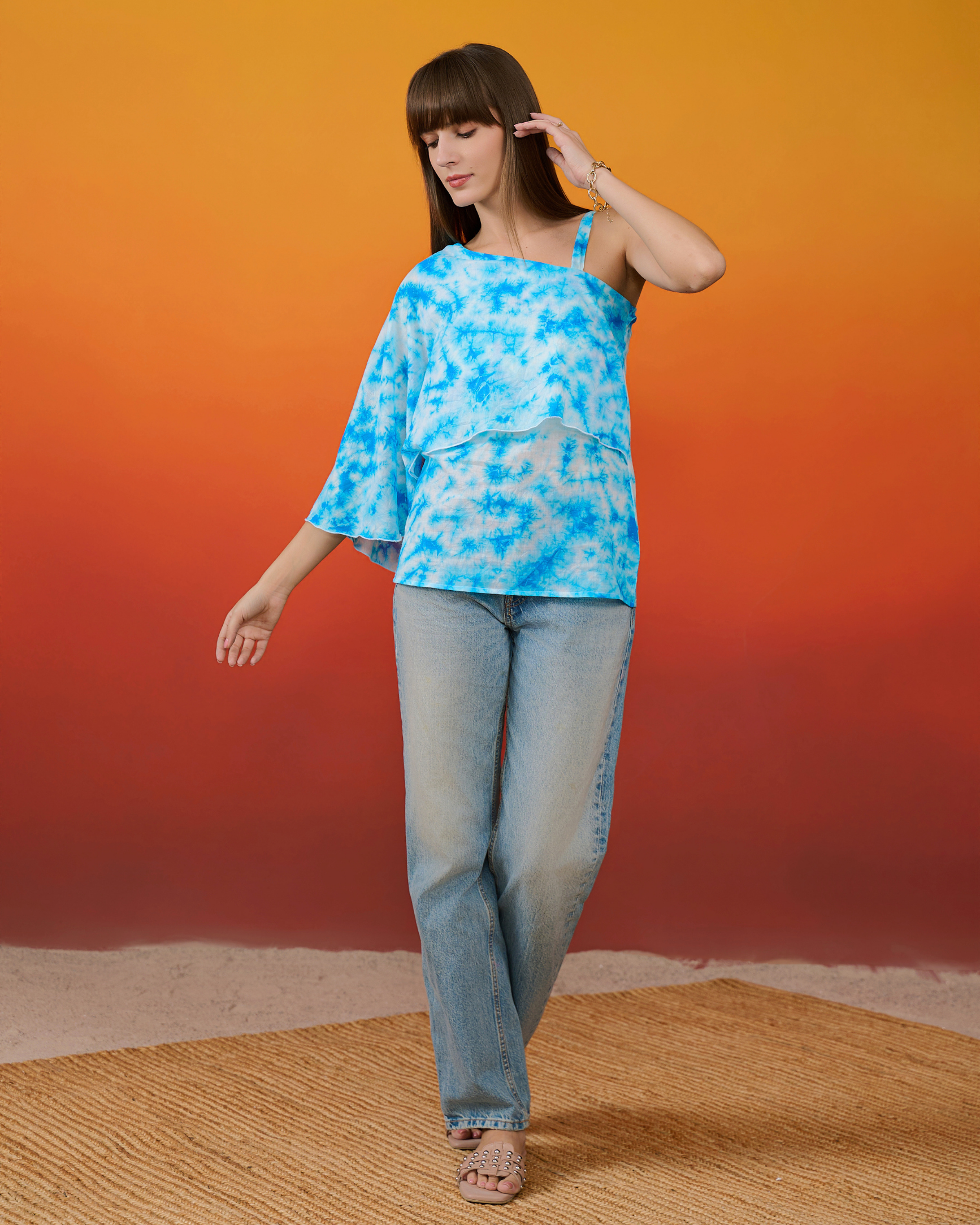 Neeli Dhaar Asymmetric Top